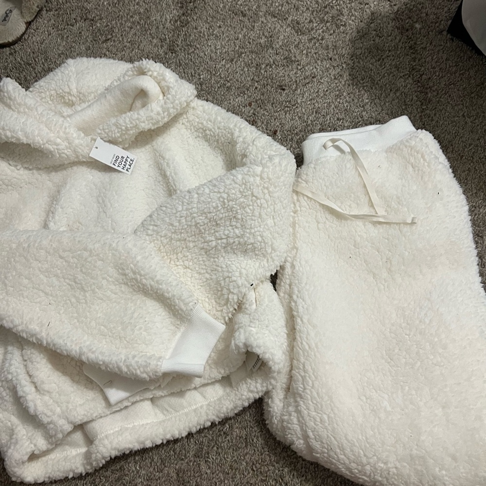 fuzzy 2 pc set